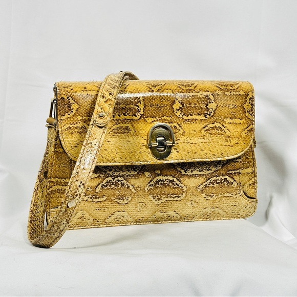 Vintage Python Shoulder Bag with Genuine Snakeskin and Flap Turnlock - Picture 4 of 16